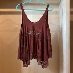AE soft and sexy flowy tank